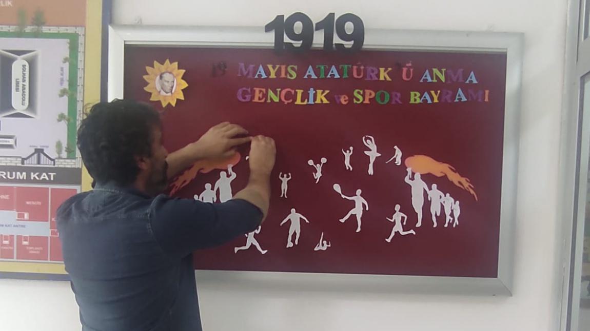19 Mayıs Atatürk'ü Anma Gençlik ve Spor Bayramı Panosu Düzenlendi